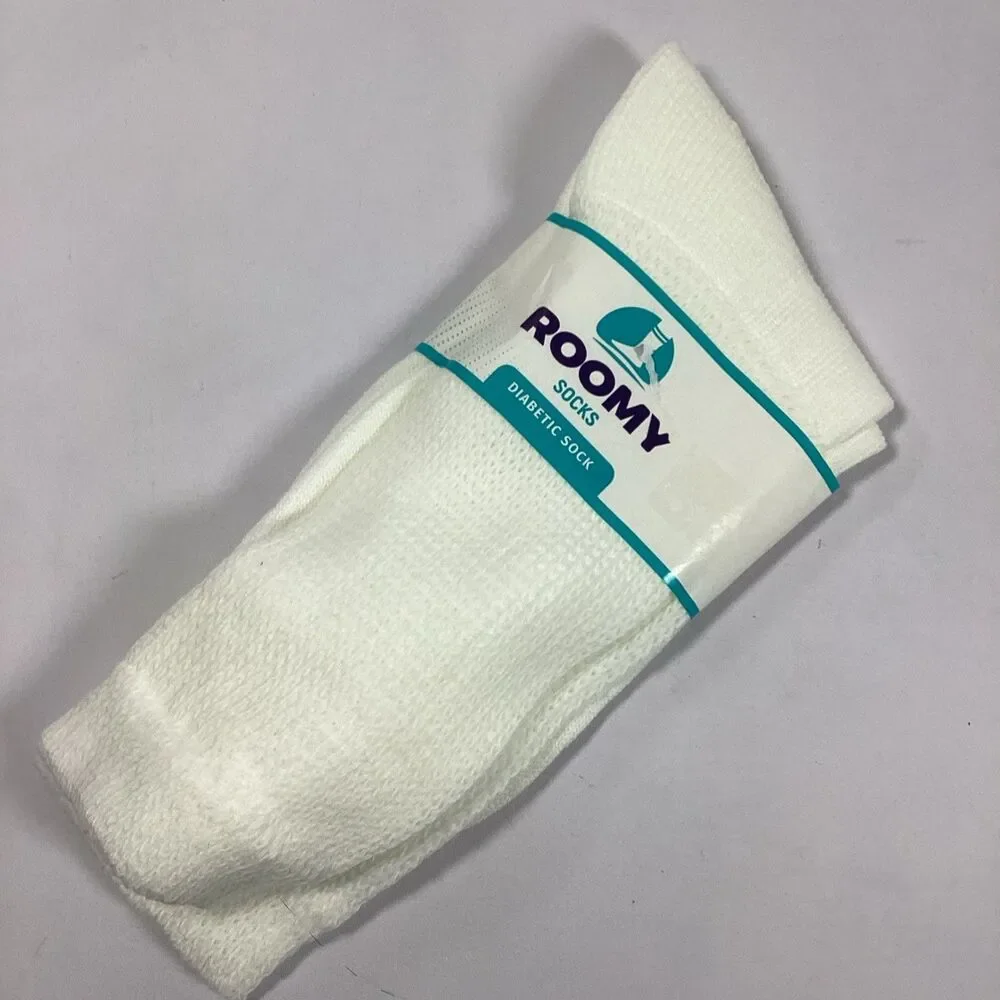 Mens White Crew Diabetic Socks Size 6-8 Lot of 4 Pairs Stretch USA New Roomy